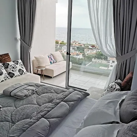 Seasky Abelia Residence, With Sea View, Beach, Pools, Sauna, Bogaz Iskele North Cyprus *
