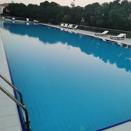 Daire Seasky Studio With Sea View, Beach, Pools And Sauna *