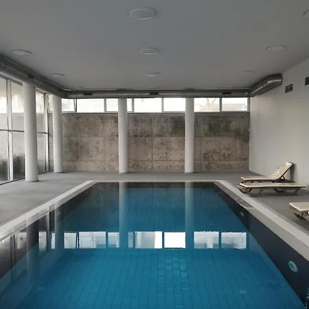 Daire Seasky Studio With Sea View, Beach, Pools And Sauna